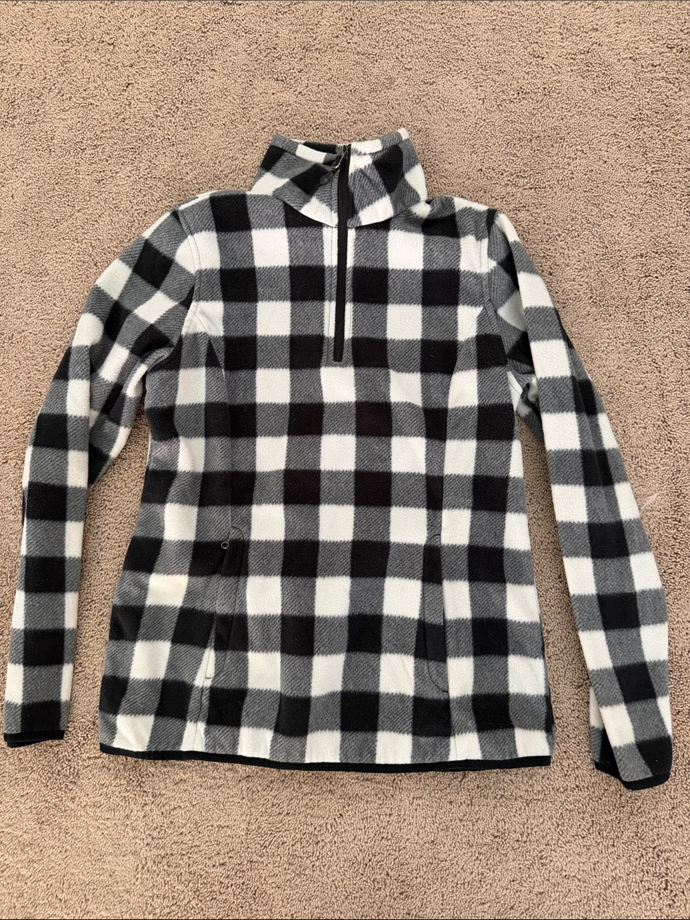 Amazon Essentials Black and White Buffalo Check Half-Zip Fleece Pullover